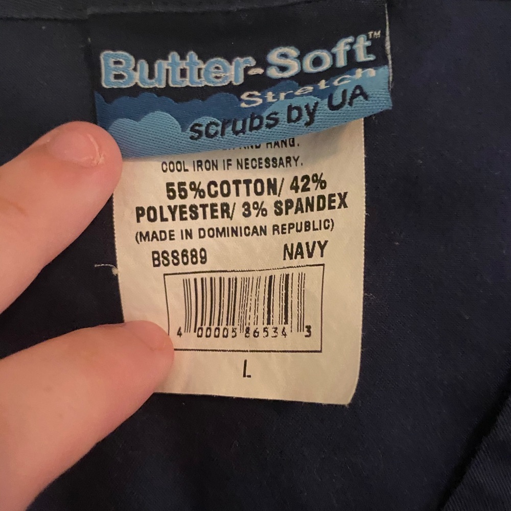 Scrub top - Picture 3 of 3